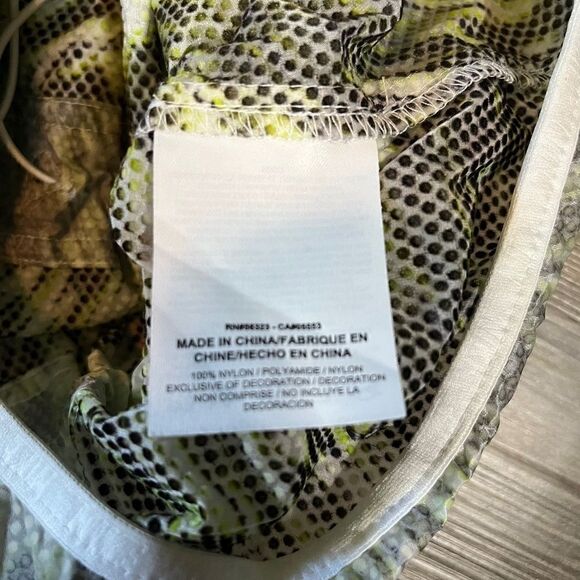 NWT Nike Tech Hyperfuse Vest Size Medium - Picture 8 of 8